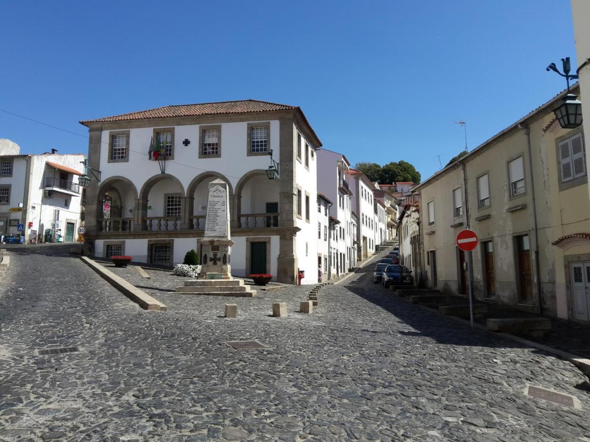 Villa Casa Da Porta De Santo Antonio Bragança Exterior foto